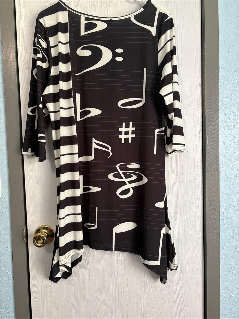 Black & White Musical Note Tunic Top - Picture 8 of 9